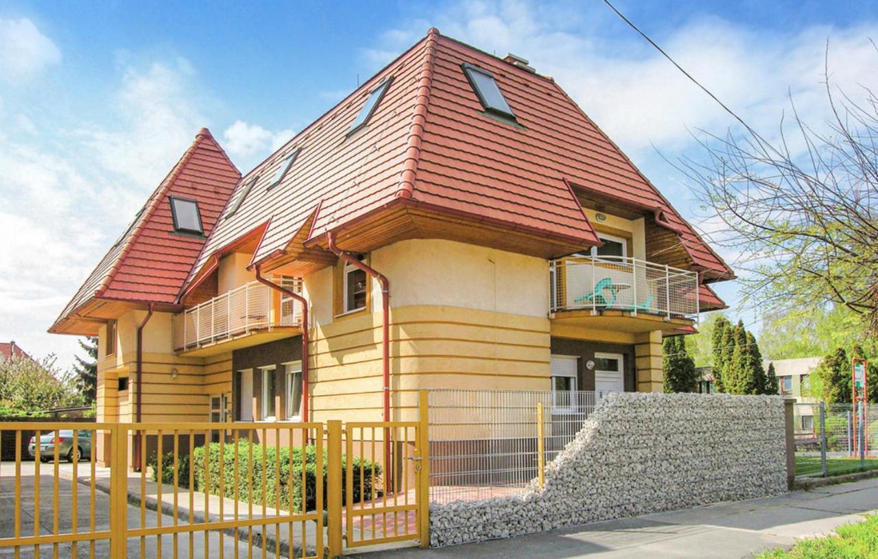 Katakunyho Apartment Keszthely Ngoại thất bức ảnh